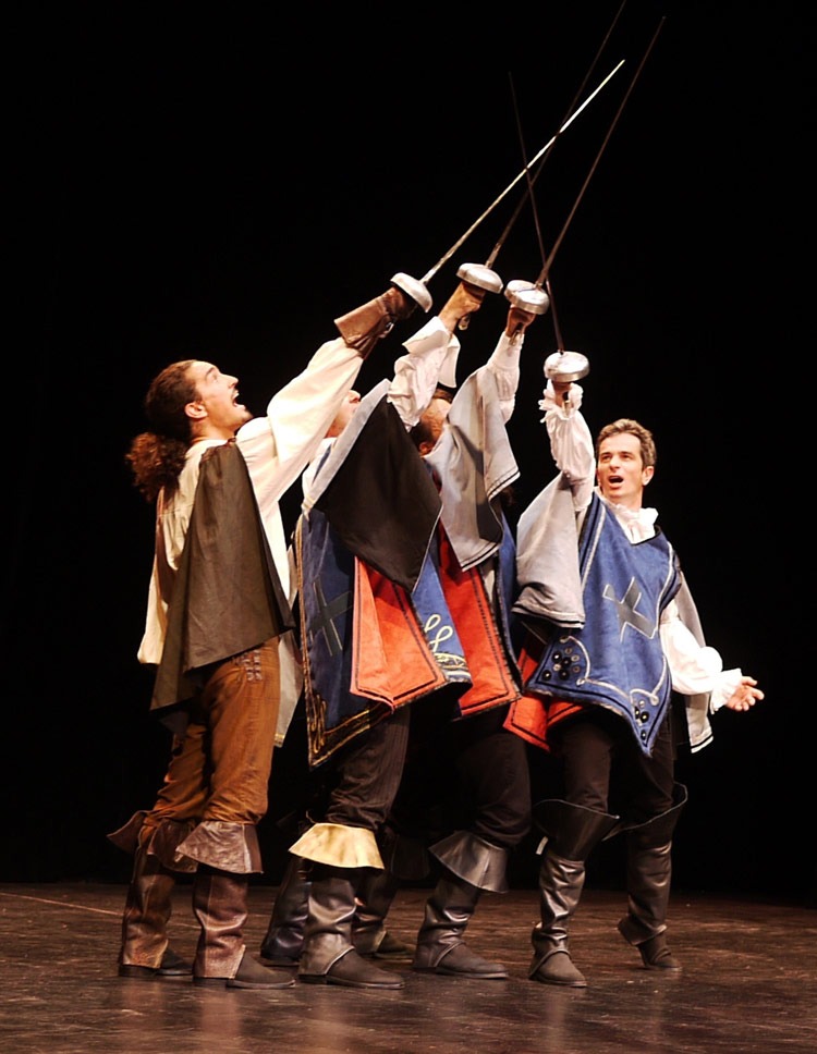 D'Artagnan hors-la-loi : une pièce de théâtre dynamique qui remet au goût du jour les 3 mousquetaires !