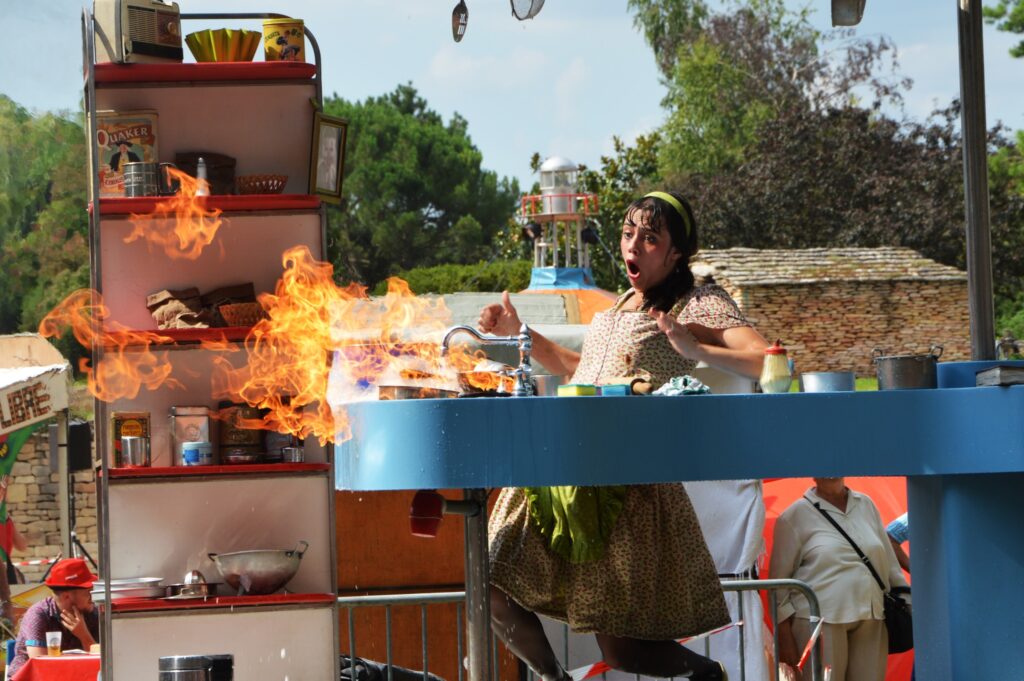 Festivals en Touraine : photo du spectacle La Cuisinière - compagnie Tout en Vrac