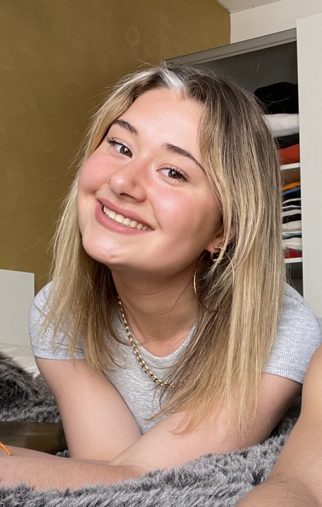 Mia - service civique EHpad